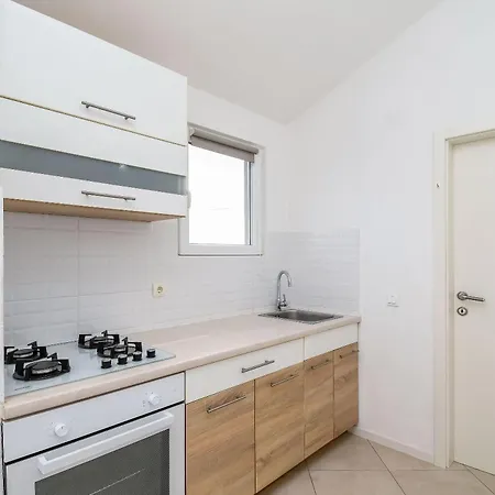 Apartment Mirjana Necujam