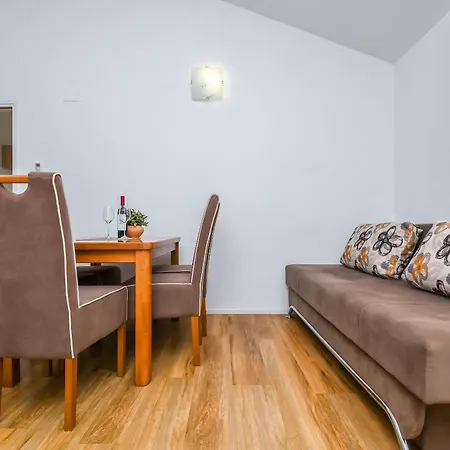 Apartment Mirjana